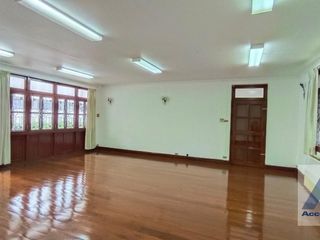 For rent 3 Beds house in Watthana, Bangkok