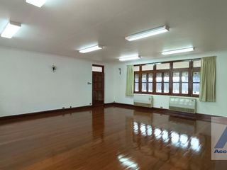 For rent 3 Beds house in Watthana, Bangkok