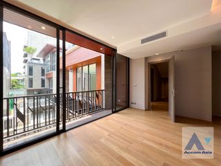 For sale 4 Beds house in Yan Nawa, Bangkok