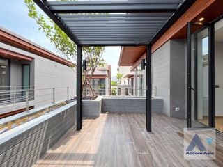 For sale 4 Beds house in Yan Nawa, Bangkok