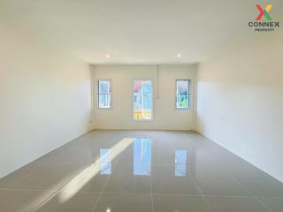 For sale 5 bed townhouse in Krathum Baen, Samut Sakhon