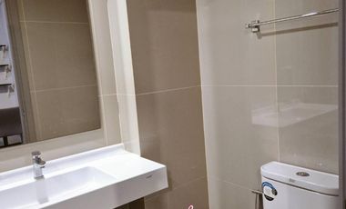 For rent 1 bed condo in Phaya Thai, Bangkok