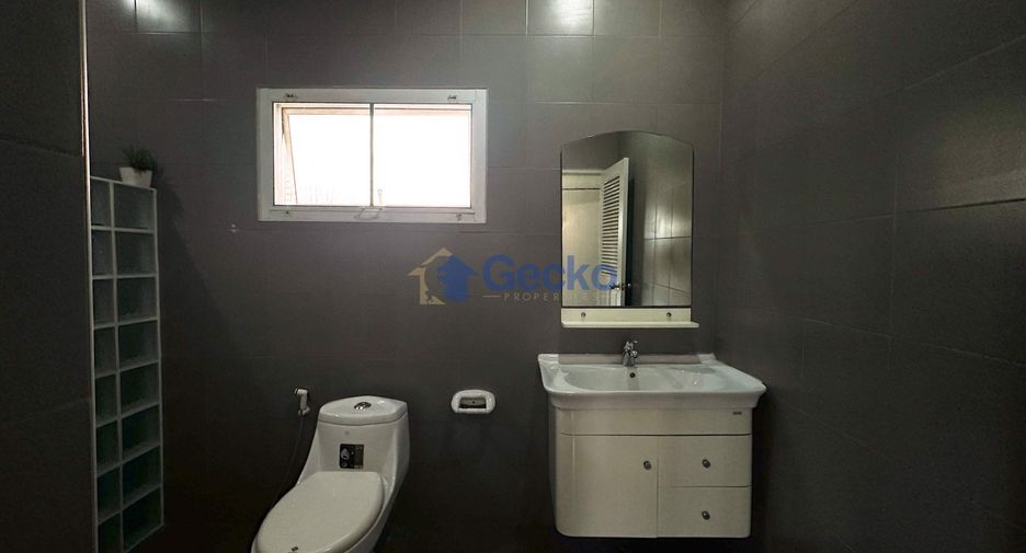 For sale 4 bed house in Bang Lamung, Chonburi