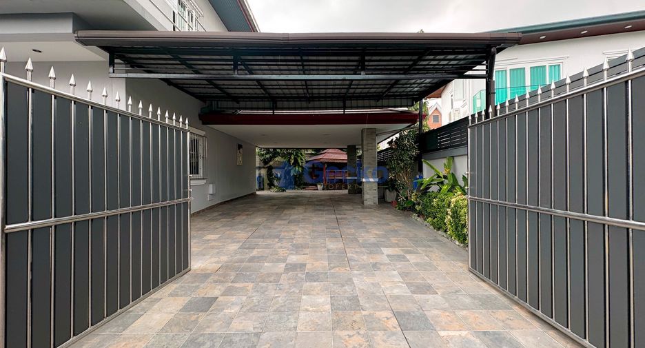 For sale 4 bed house in Bang Lamung, Chonburi