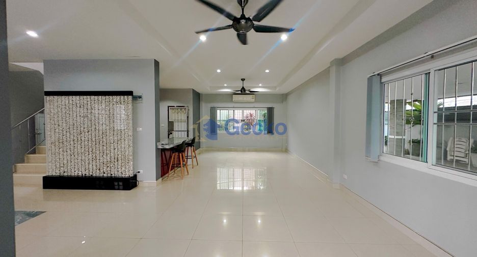 For sale 4 bed house in Bang Lamung, Chonburi