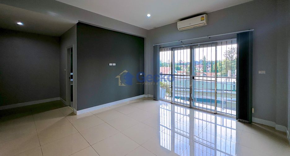 For sale 4 bed house in Bang Lamung, Chonburi