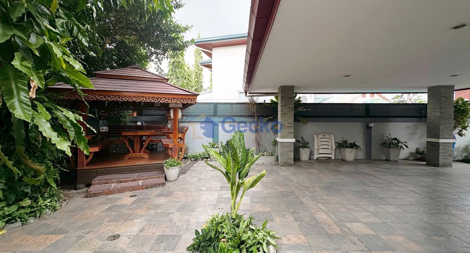 For sale 4 bed house in Bang Lamung, Chonburi