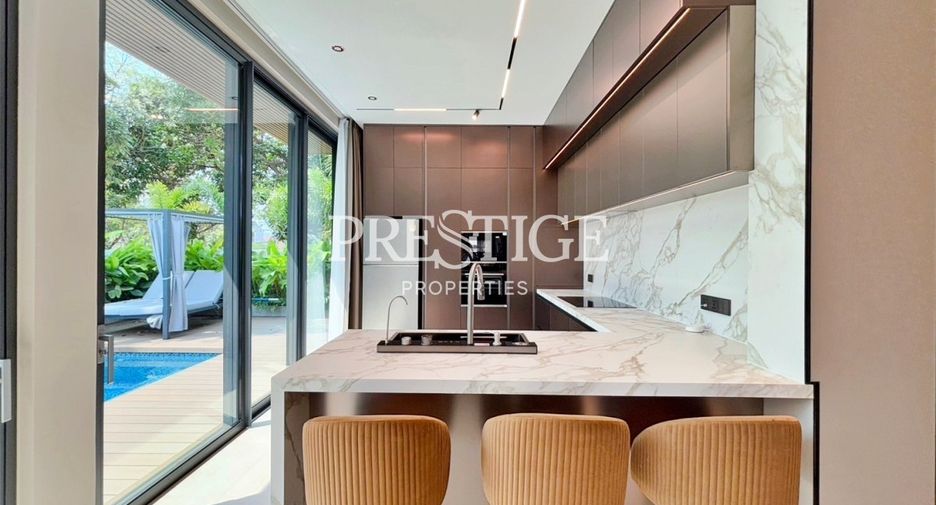 Casa en venta de 4 habitaciones en Bang Lamung, Chonburi