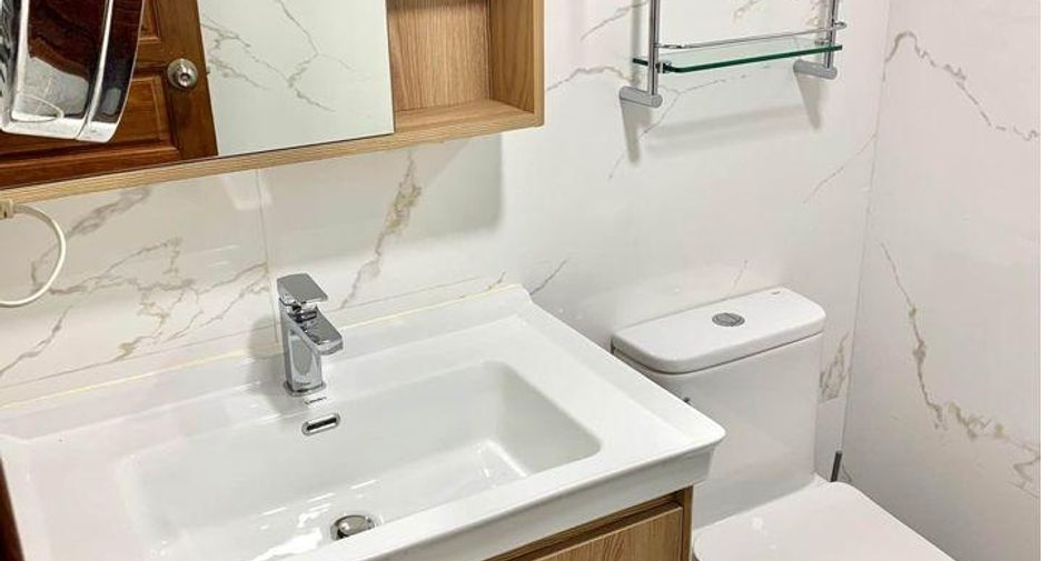 For rent 2 Beds condo in Khlong Toei, Bangkok