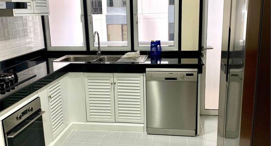 For rent 2 Beds condo in Khlong Toei, Bangkok