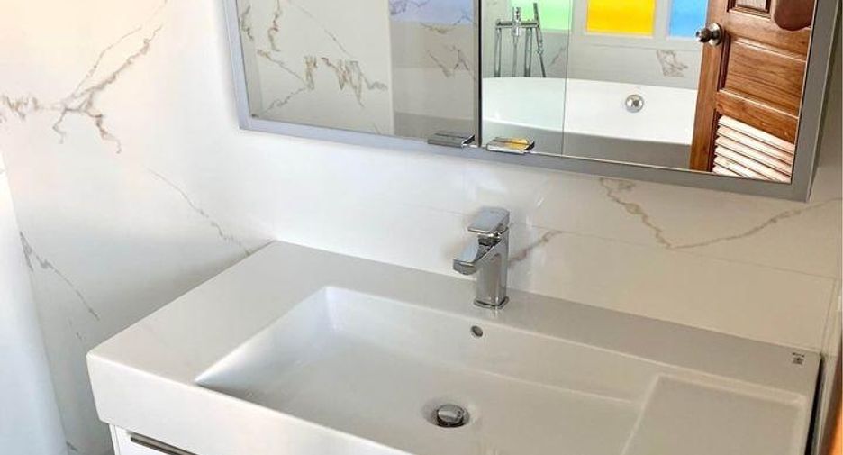 For rent 2 Beds condo in Khlong Toei, Bangkok