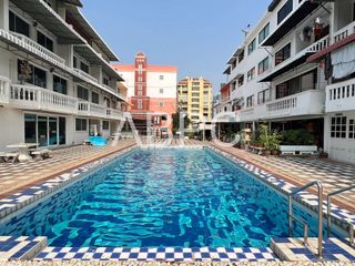 For sale and for rent 5 bed townhouse in Bang Lamung, Chonburi