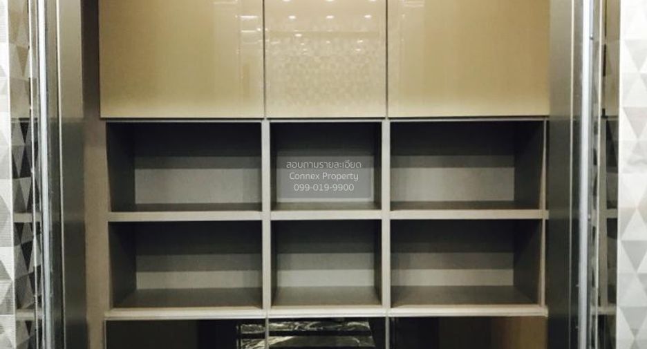 For rent 2 bedrooms condo in Pathum Wan, Bangkok