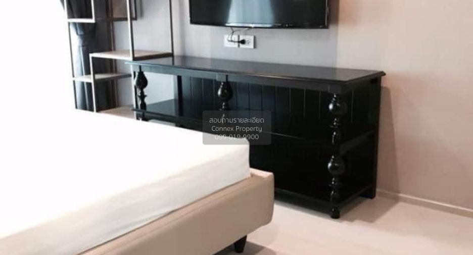 For rent 2 bedrooms condo in Pathum Wan, Bangkok