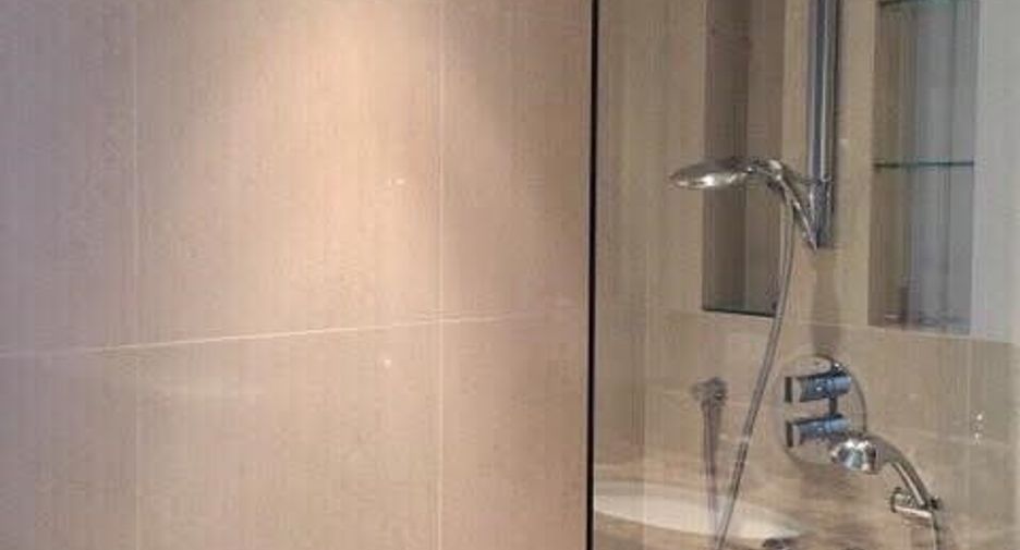 Wohnung zur Miete mit 3 Zimmer in Pathum Wan, Bangkok