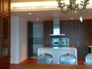 For rent 3 bedrooms condo in Pathum Wan, Bangkok