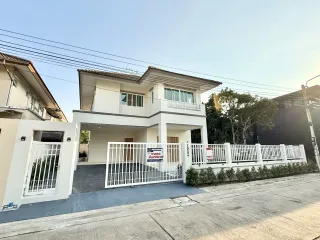 For sale 4 Beds house in Min Buri, Bangkok