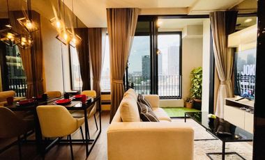 For sale 2 bed condo in Khlong Toei, Bangkok