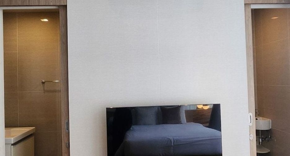 For rent studio condo in Khlong Toei, Bangkok
