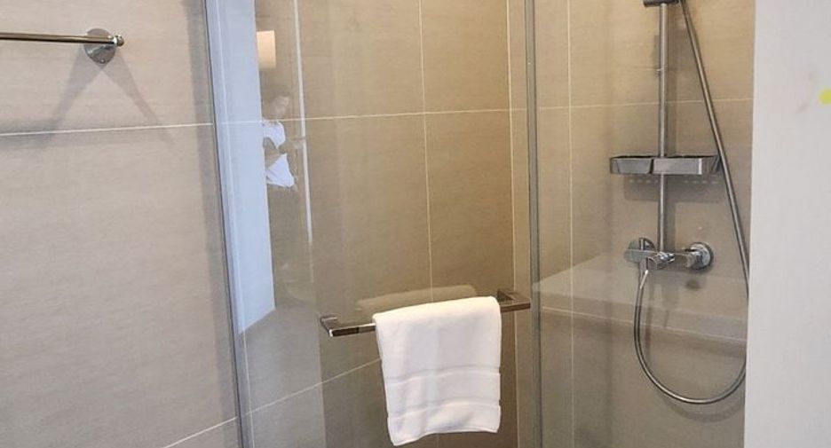 For rent studio condo in Khlong Toei, Bangkok