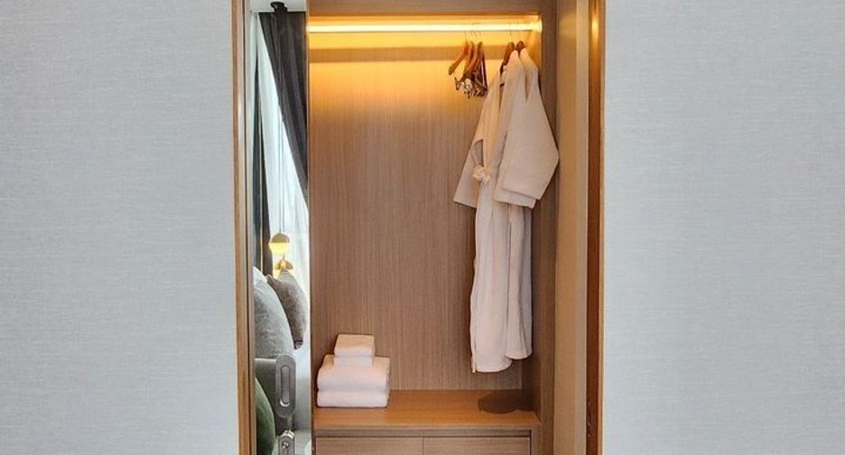 For rent studio condo in Khlong Toei, Bangkok