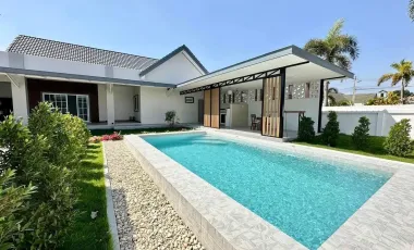 For sale 5 bed villa in Bang Lamung, Chonburi