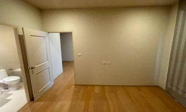 For sale 1 bed condo in Phaya Thai, Bangkok
