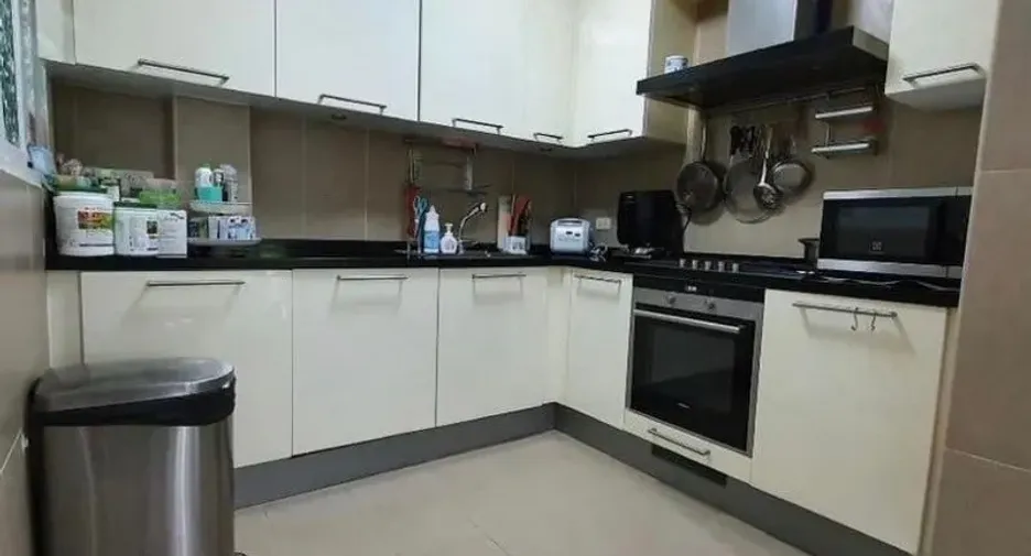 Casa en alquiler y en venta de 3 habitaciones en Lat Krabang, Bangkok