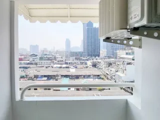 For sale 1 bed condo in Huai Khwang, Bangkok