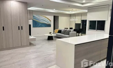 For rent 3 bed condo in Khlong Toei, Bangkok