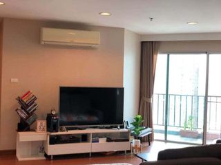 For sale 3 bed condo in Huai Khwang, Bangkok