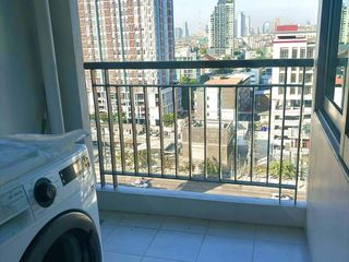 For rent 1 bed condo in Huai Khwang, Bangkok