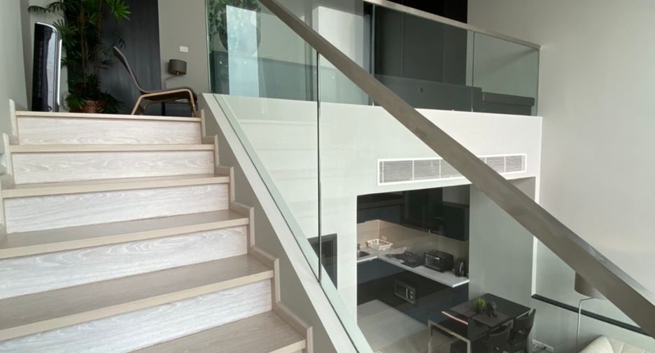 For rent studio condo in Khlong Toei, Bangkok