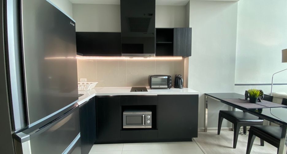 For rent studio condo in Khlong Toei, Bangkok