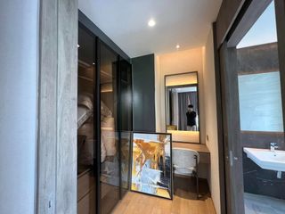For rent 5 Beds house in Bangkok Yai, Bangkok