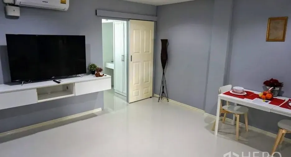 For sale retail Space in Phra Khanong, Bangkok