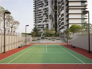For rent 3 bed condo in Yan Nawa, Bangkok
