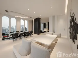 For sale 4 bed condo in Khlong Toei, Bangkok