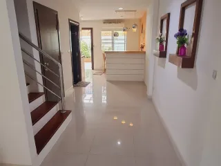 For sale 2 bed townhouse in East Pattaya, Pattaya