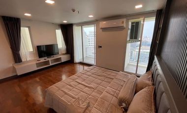 For sale 1 bed condo in Sathon, Bangkok
