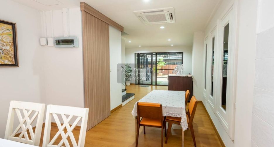 For sale 3 bedrooms townhouse in Nong Khaem, Bangkok