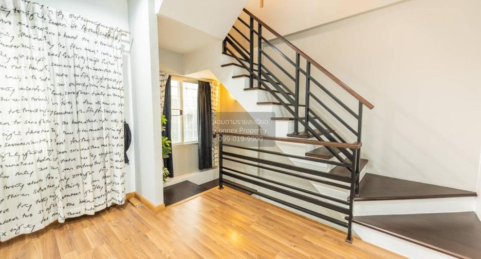 For sale 3 bedrooms townhouse in Nong Khaem, Bangkok