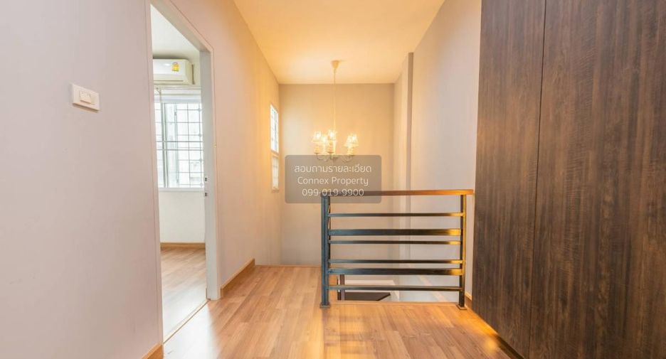 For sale 3 bedrooms townhouse in Nong Khaem, Bangkok