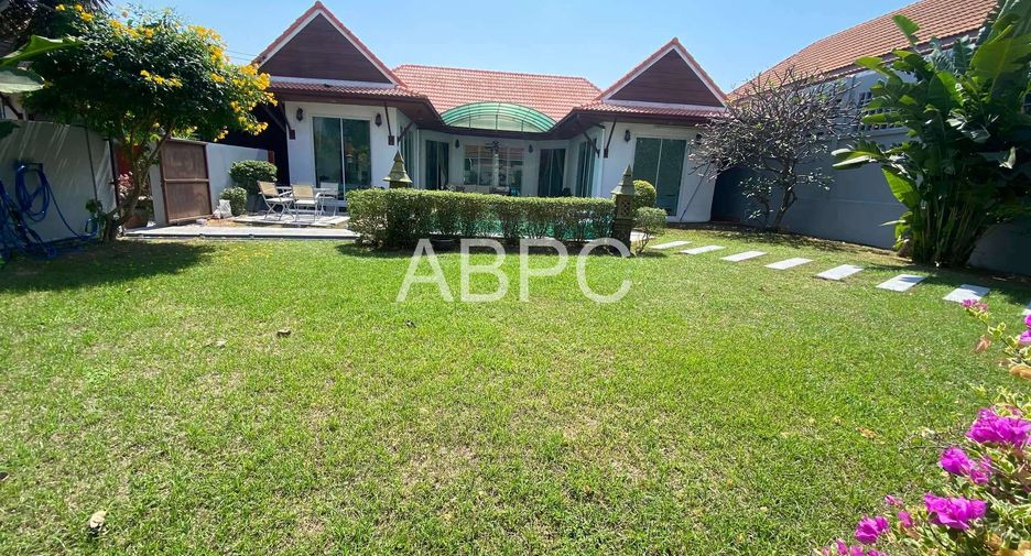 À louer et à vendre 3 chambres maison à Bang Lamung, Chonburi