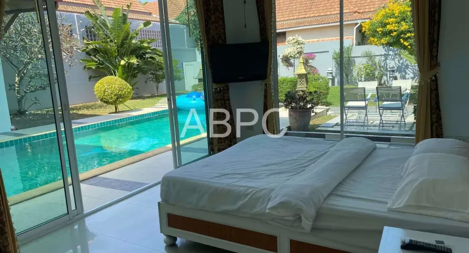 For rent and for sale 4 bedrooms house in Bang Lamung, Chonburi