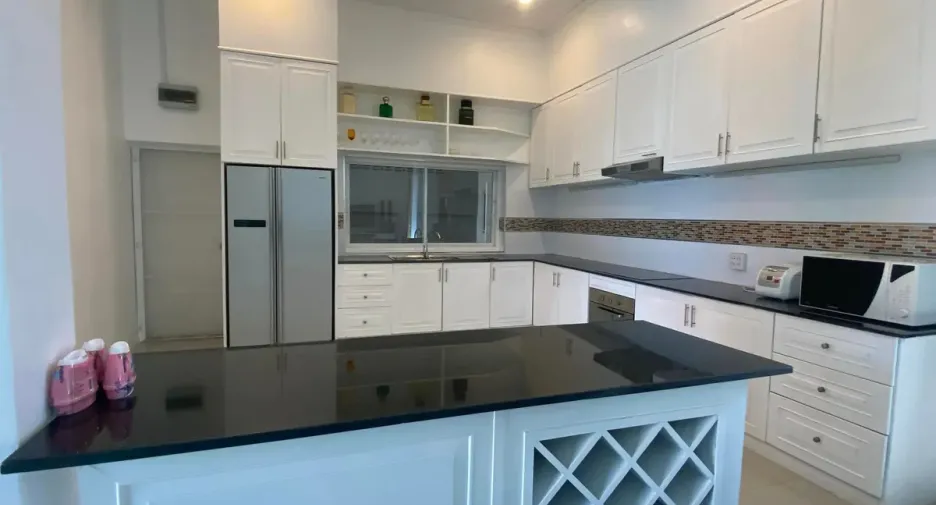 For rent and for sale 4 bedrooms house in Bang Lamung, Chonburi