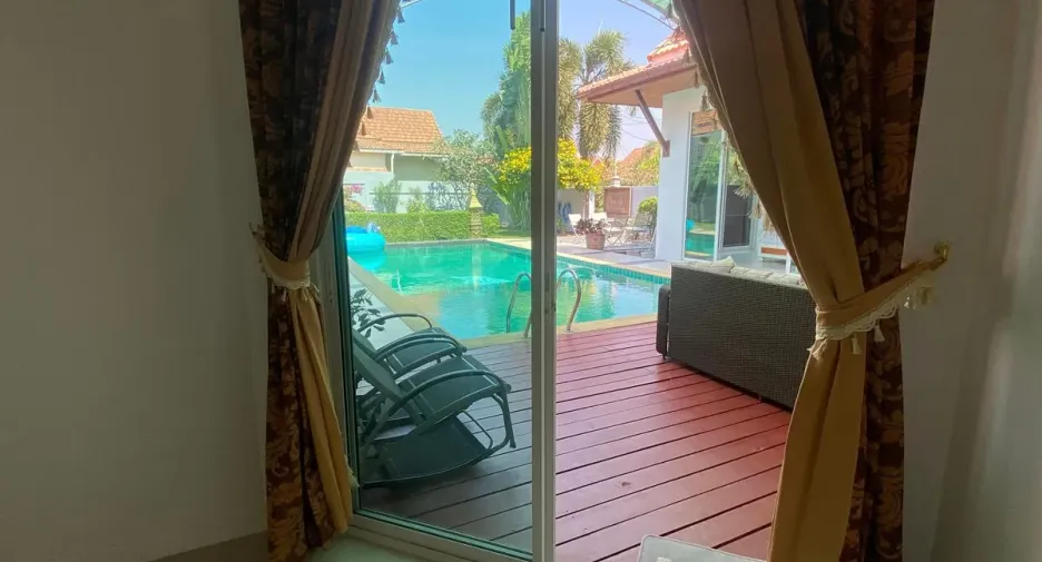 For rent and for sale 4 bedrooms house in Bang Lamung, Chonburi