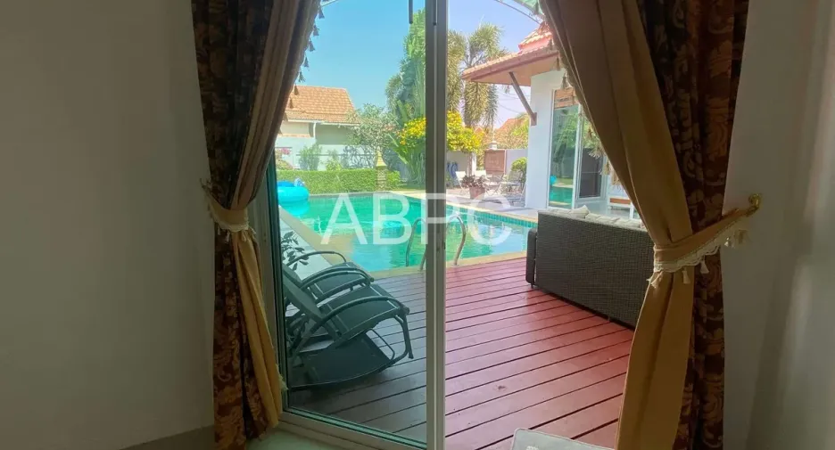 For rent and for sale 4 bedrooms house in Bang Lamung, Chonburi
