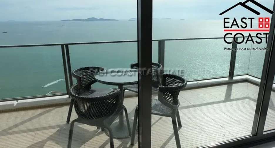 For rent 3 bedrooms condo in Bang Lamung, Chonburi