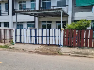 For sale 2 Beds townhouse in Mueang Surin, Surin